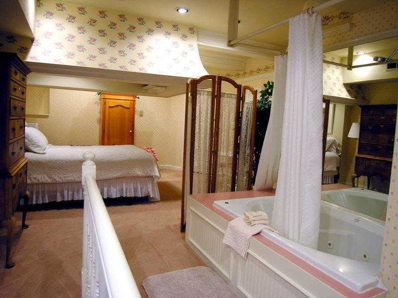 Best Western Grandma'S Feather Bed Mendenhaven Bilik gambar