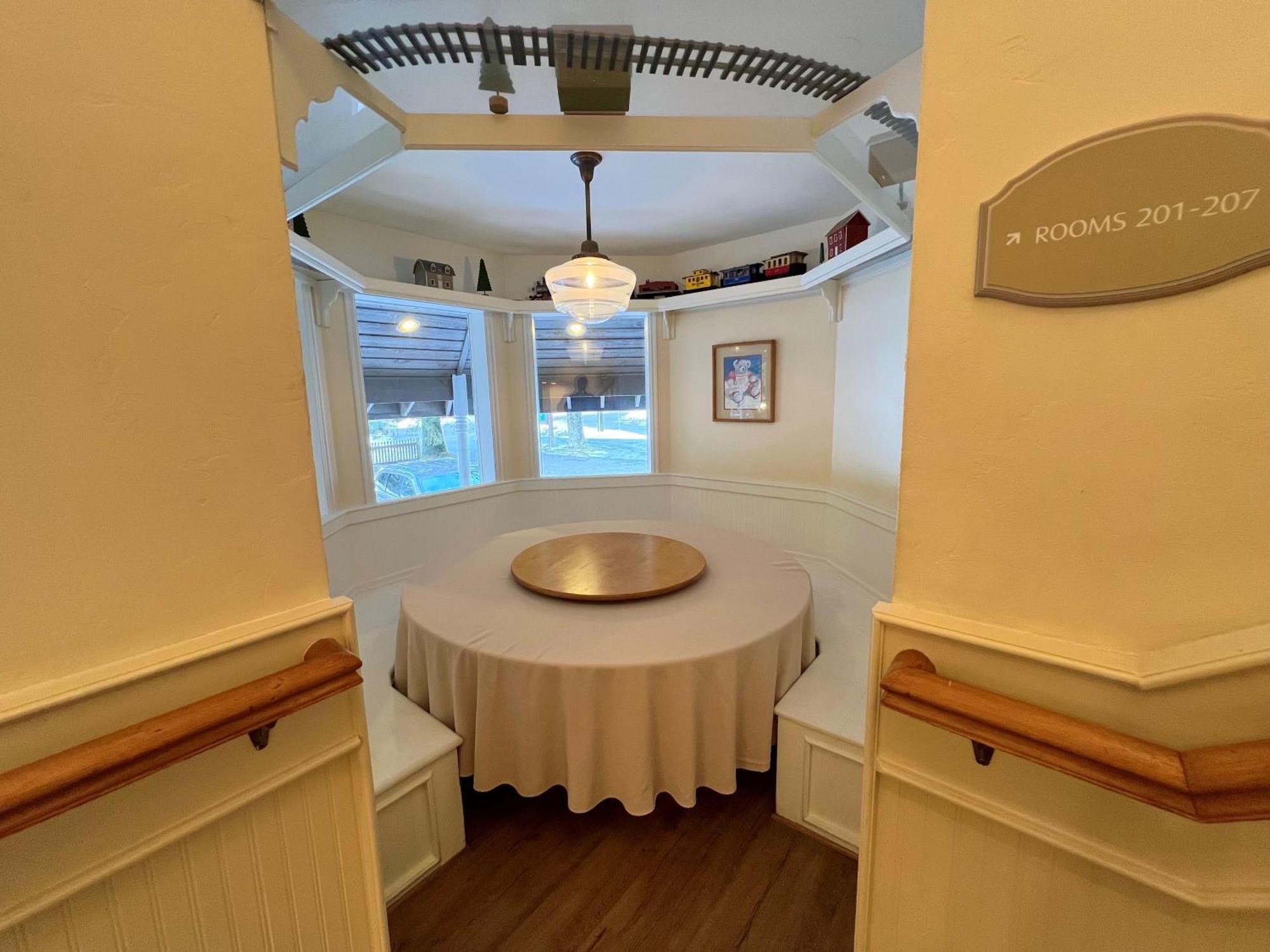 Best Western Grandma'S Feather Bed Mendenhaven Luaran gambar