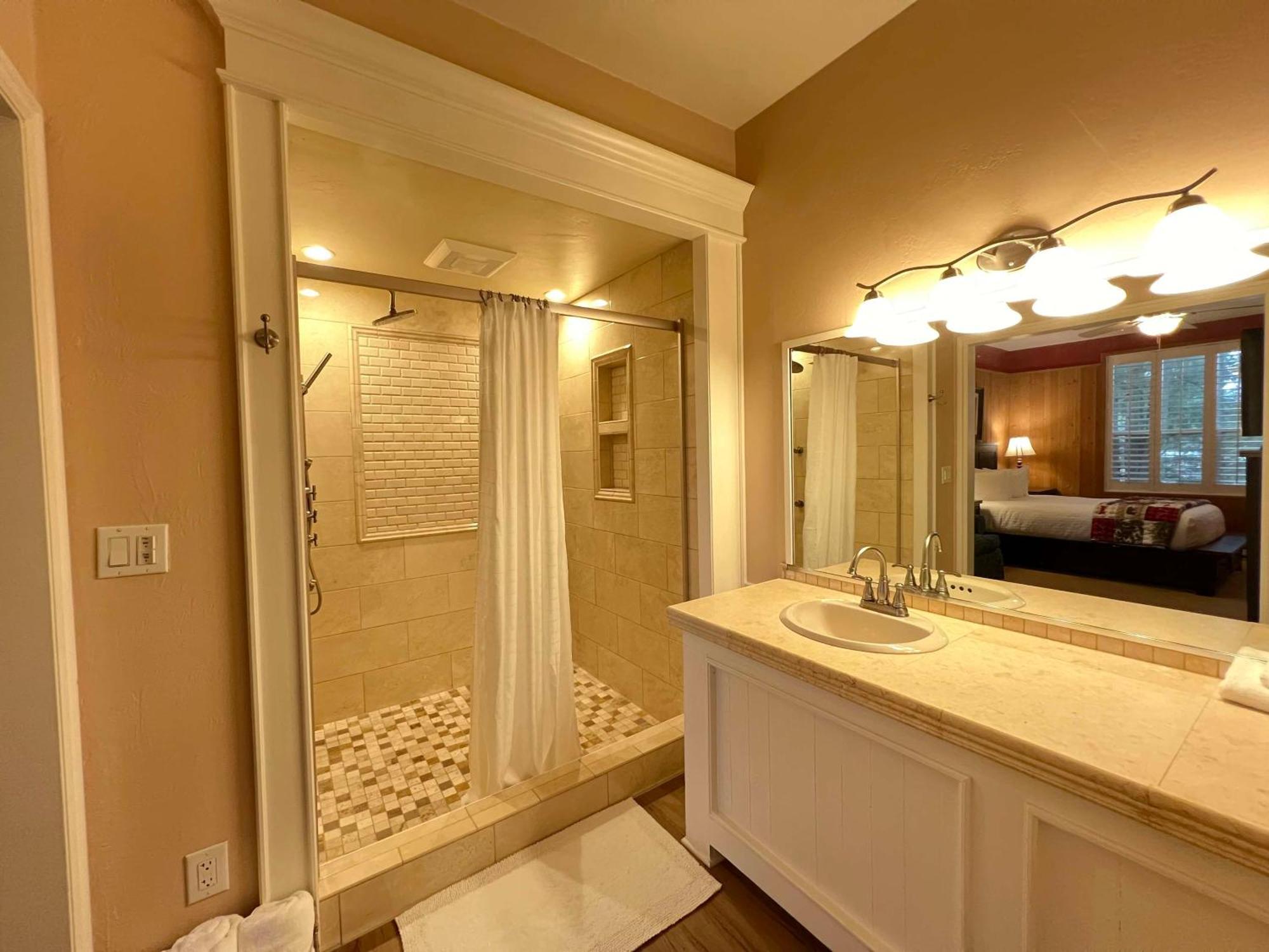Best Western Grandma'S Feather Bed Mendenhaven Luaran gambar