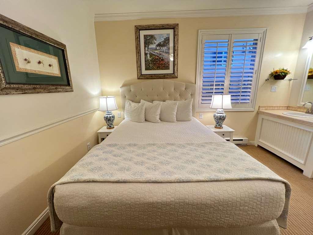 Best Western Grandma'S Feather Bed Mendenhaven Bilik gambar