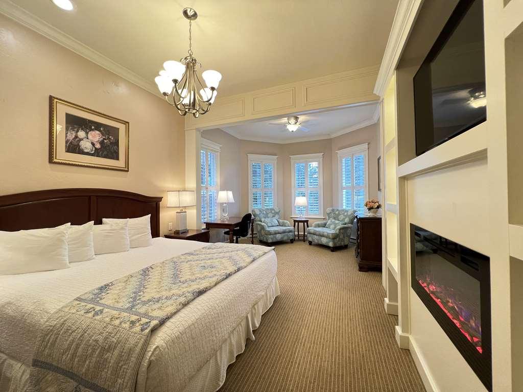 Best Western Grandma'S Feather Bed Mendenhaven Bilik gambar