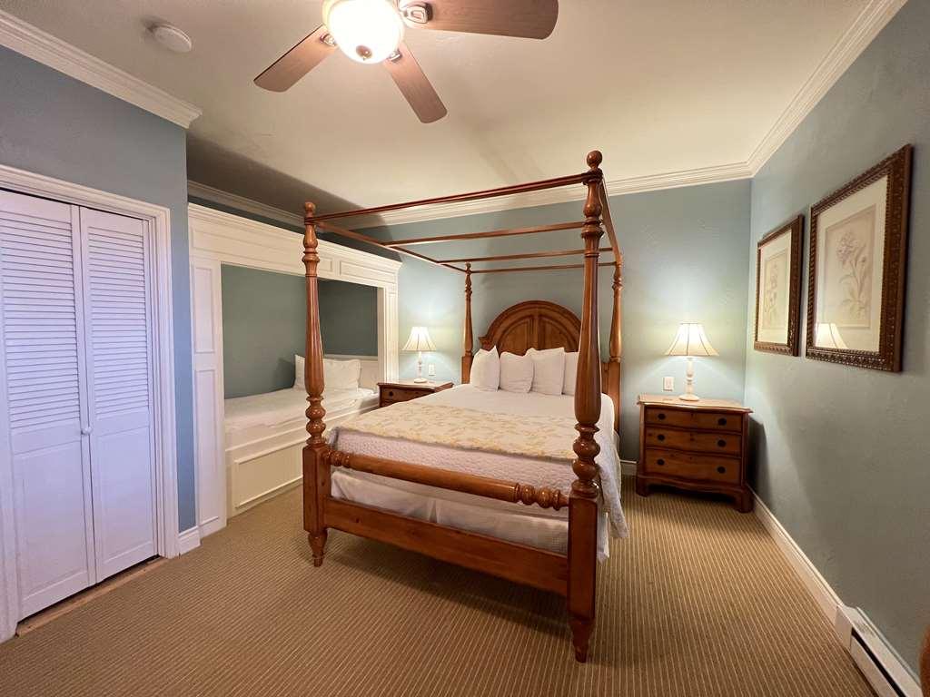 Best Western Grandma'S Feather Bed Mendenhaven Bilik gambar